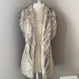 Jessica Simpson sweater vest great with jeans and boots only worn once